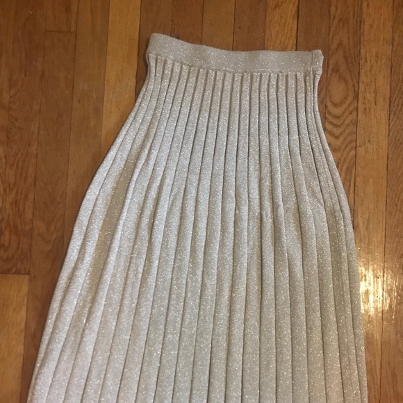 Rose gold midi skirt - Picture 4 of 7